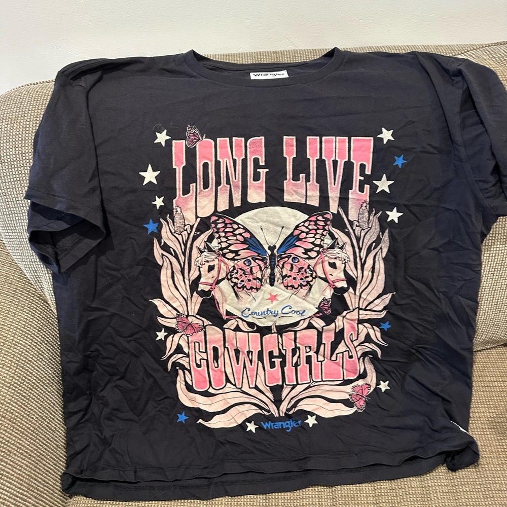 NWT Wrangler Lainey Wilson Long Live Cowgirls Tshirt XL